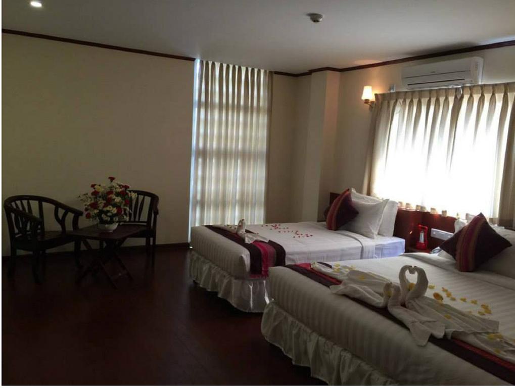 Hotel Memory Sittwe Buitenkant foto