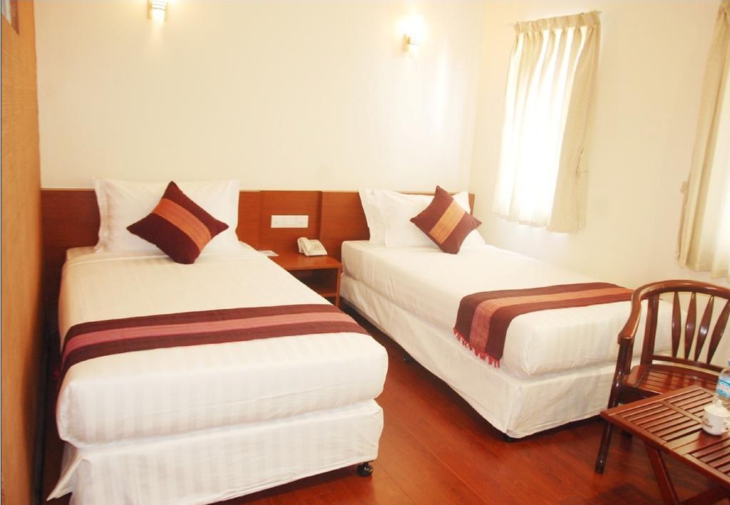 Hotel Memory Sittwe Buitenkant foto